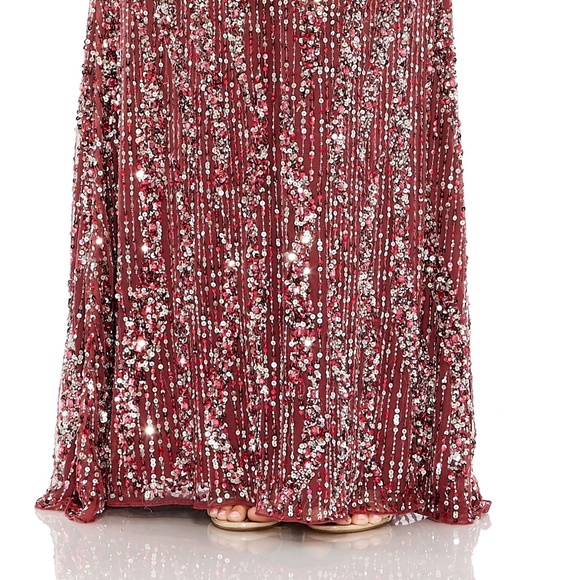 NWT Mac Duggal 93867 Cape Sleeve Sequin Dress - size 24W - Picture 5 of 5